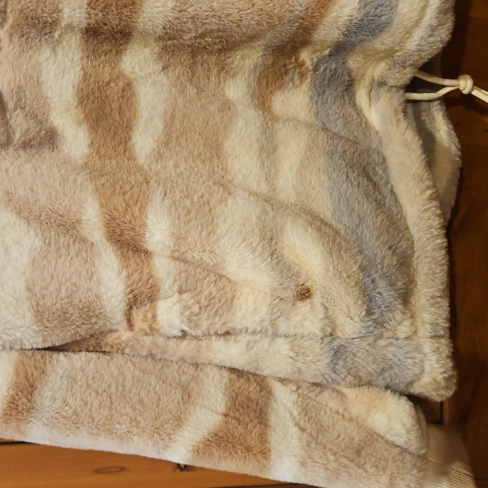 3/4 zip pullover - Picture 3 of 5